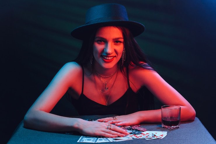 Layar pemindaian QRIS di aplikasi mobile untuk pembayaran instan
